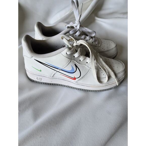 Kid's Nike Air Force 1 Low GS Youth 5.5y White With Colorful Multi Swoosh - Picture 1 of 9